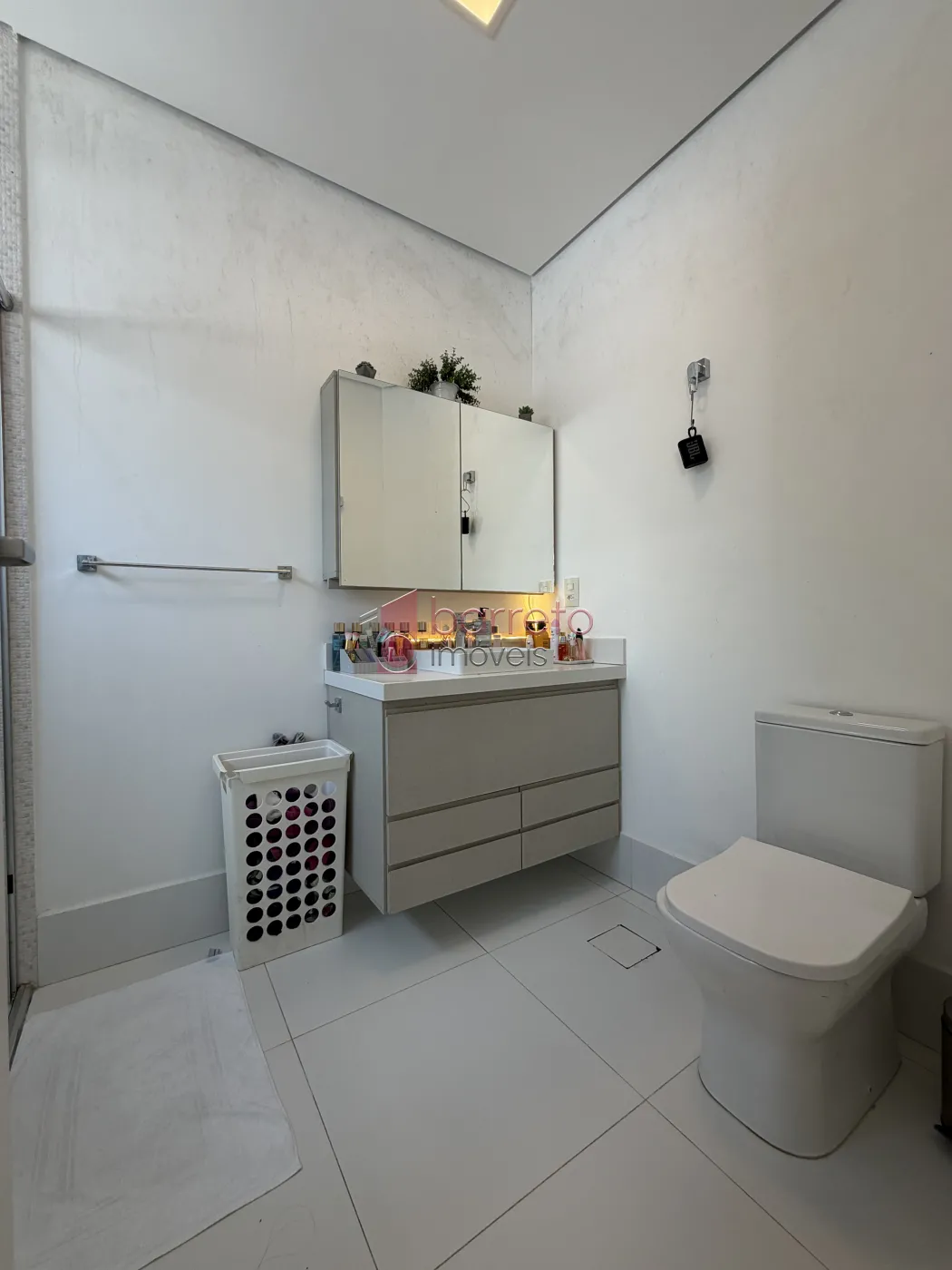 SOBRADO À VENDA – 03 QUARTOS – SANTA TERESA – JUNDIAÍ/SP