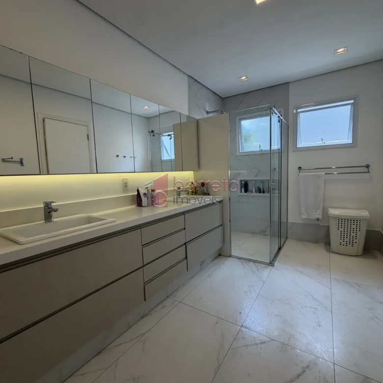 SOBRADO À VENDA – 03 QUARTOS – SANTA TERESA – JUNDIAÍ/SP