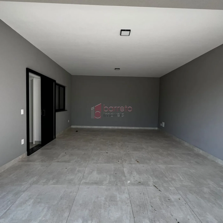 CASA À VENDA NO CONDOMÍNIO RESIDENCIAL DOS IPES – JUNDIAÍ/SP