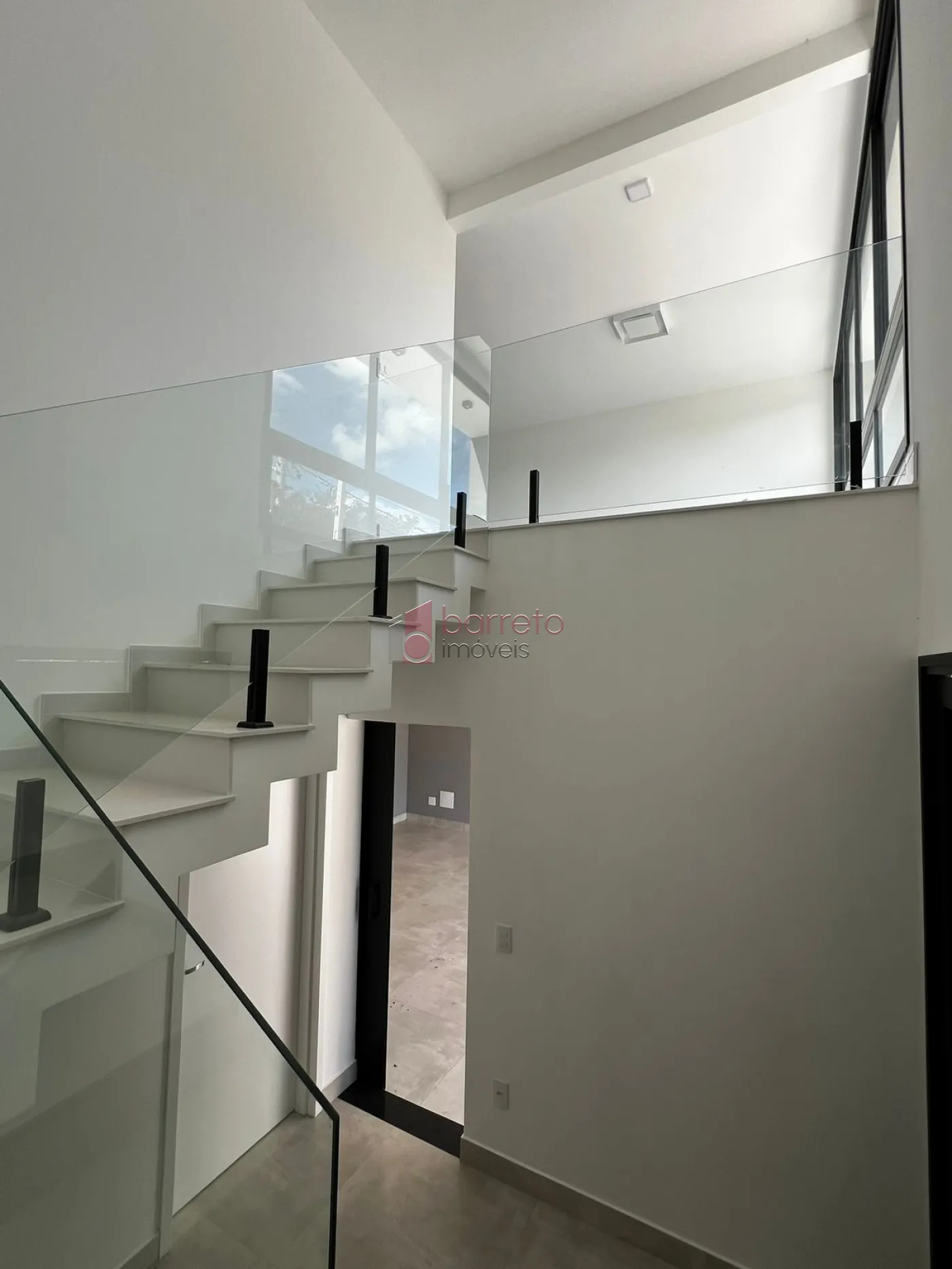CASA À VENDA NO CONDOMÍNIO RESIDENCIAL DOS IPES – JUNDIAÍ/SP
