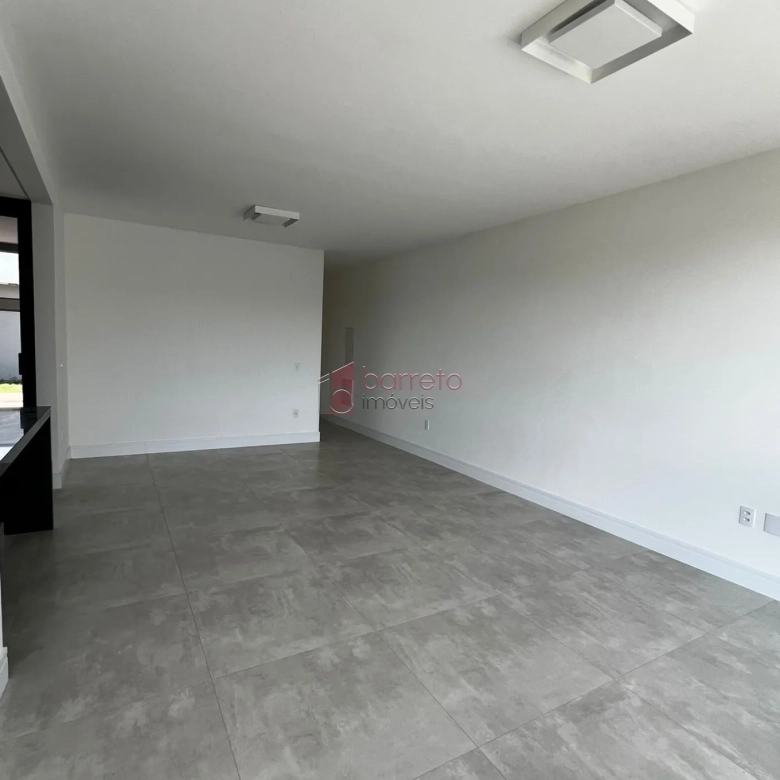 CASA À VENDA NO CONDOMÍNIO RESIDENCIAL DOS IPES – JUNDIAÍ/SP