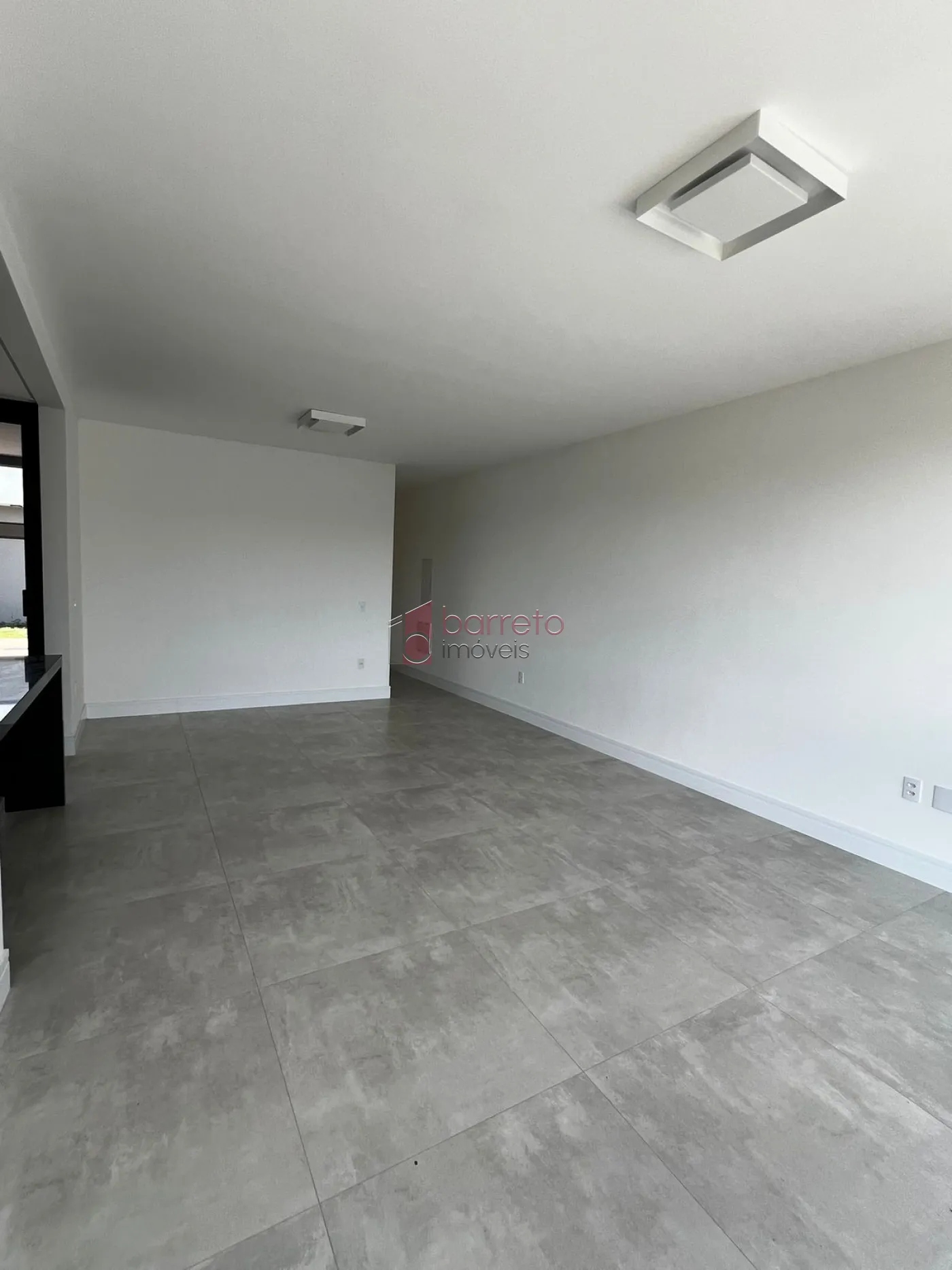 CASA À VENDA NO CONDOMÍNIO RESIDENCIAL DOS IPES – JUNDIAÍ/SP