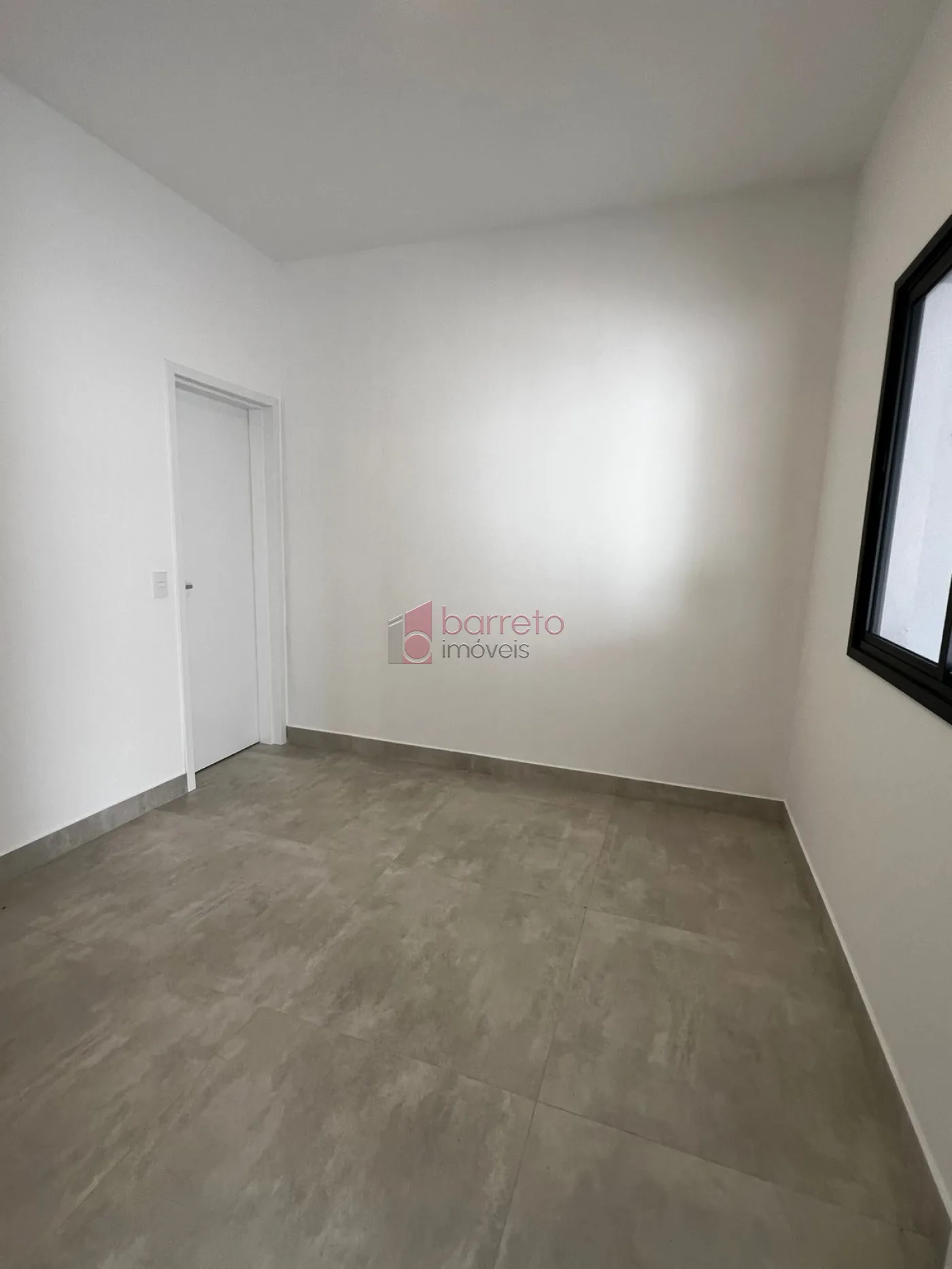 CASA À VENDA NO CONDOMÍNIO RESIDENCIAL DOS IPES – JUNDIAÍ/SP
