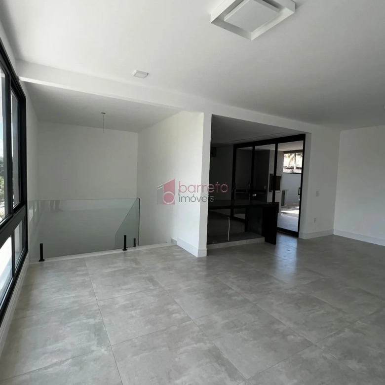 CASA À VENDA NO CONDOMÍNIO RESIDENCIAL DOS IPES – JUNDIAÍ/SP