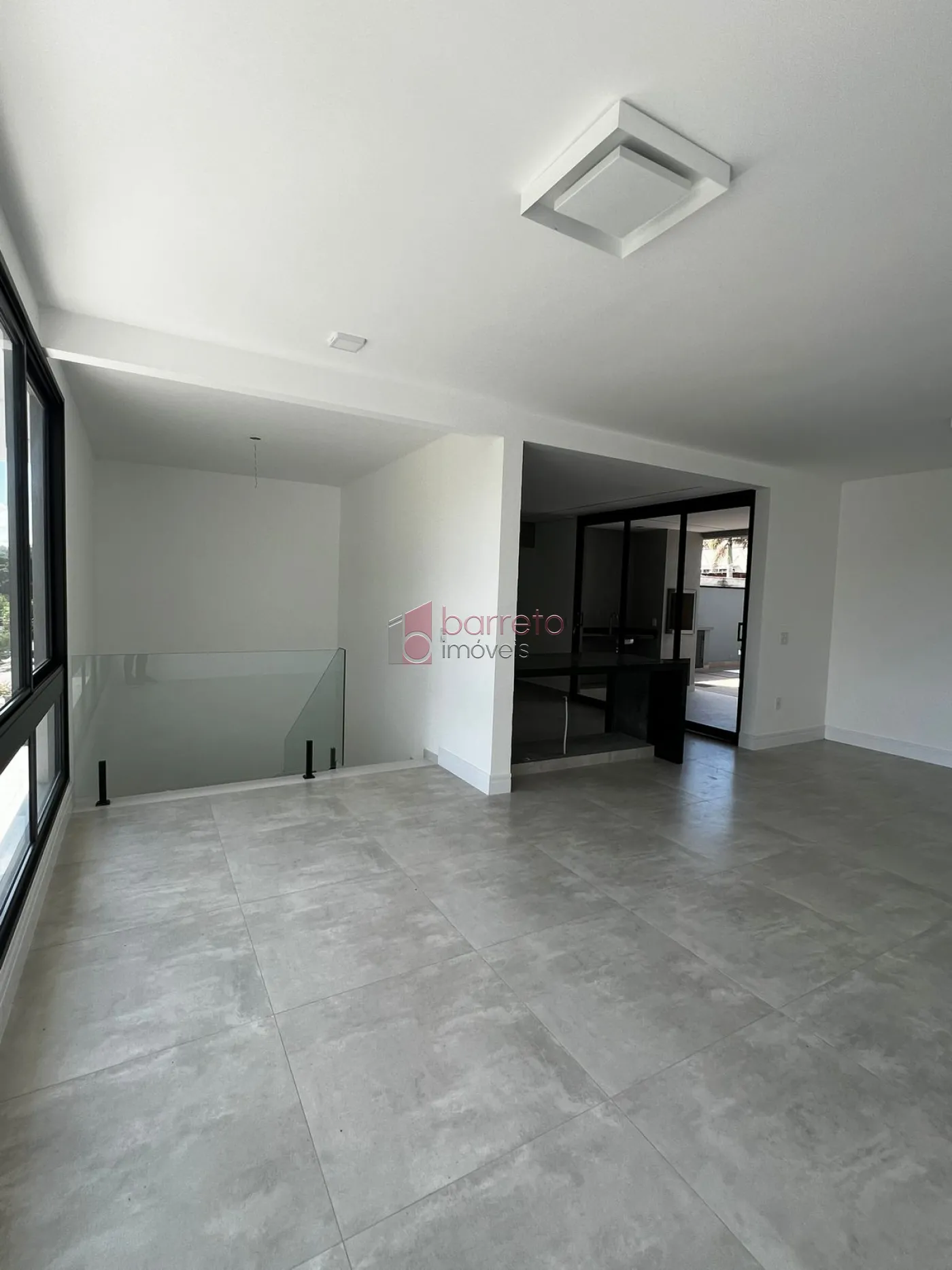 CASA À VENDA NO CONDOMÍNIO RESIDENCIAL DOS IPES – JUNDIAÍ/SP