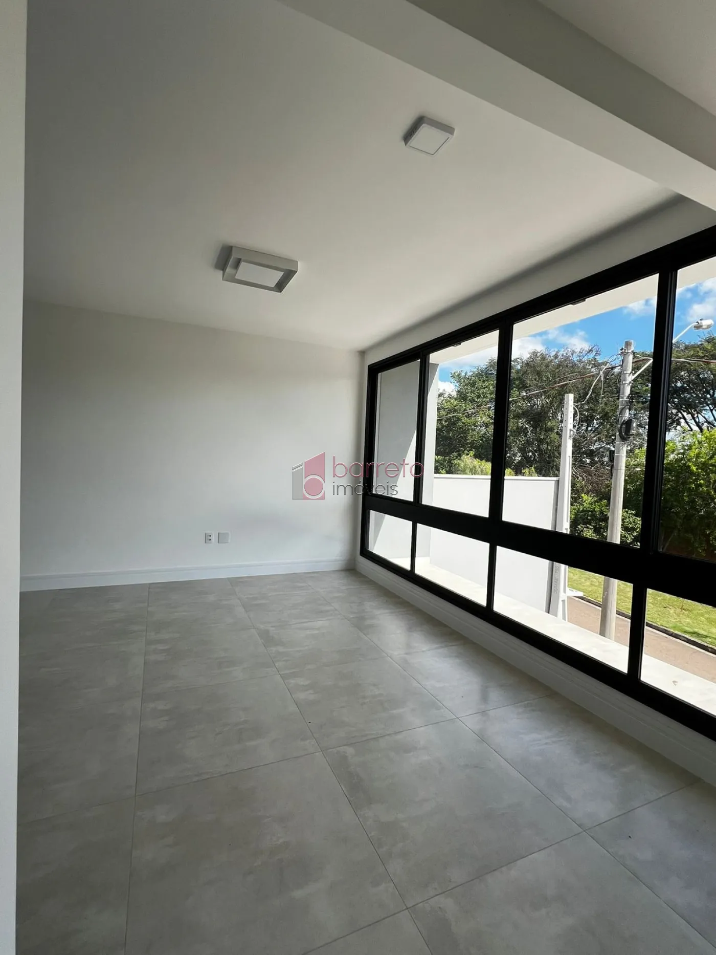 CASA À VENDA NO CONDOMÍNIO RESIDENCIAL DOS IPES – JUNDIAÍ/SP