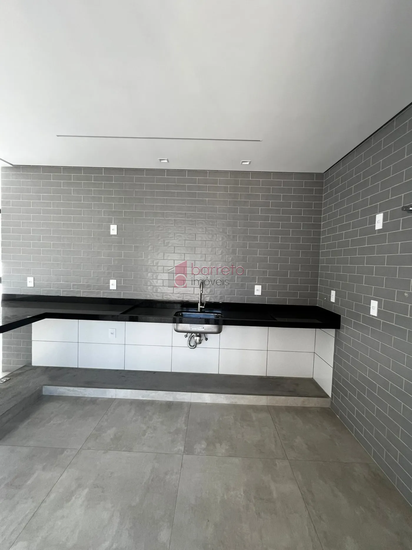 CASA À VENDA NO CONDOMÍNIO RESIDENCIAL DOS IPES – JUNDIAÍ/SP