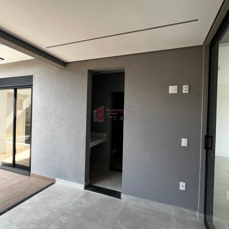 CASA À VENDA NO CONDOMÍNIO RESIDENCIAL DOS IPES – JUNDIAÍ/SP