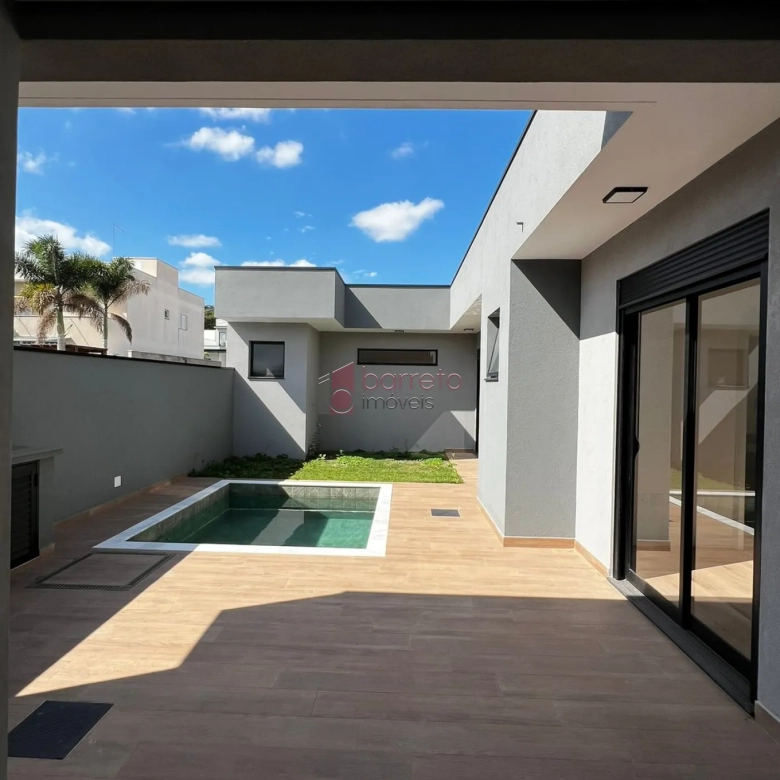 CASA À VENDA NO CONDOMÍNIO RESIDENCIAL DOS IPES – JUNDIAÍ/SP