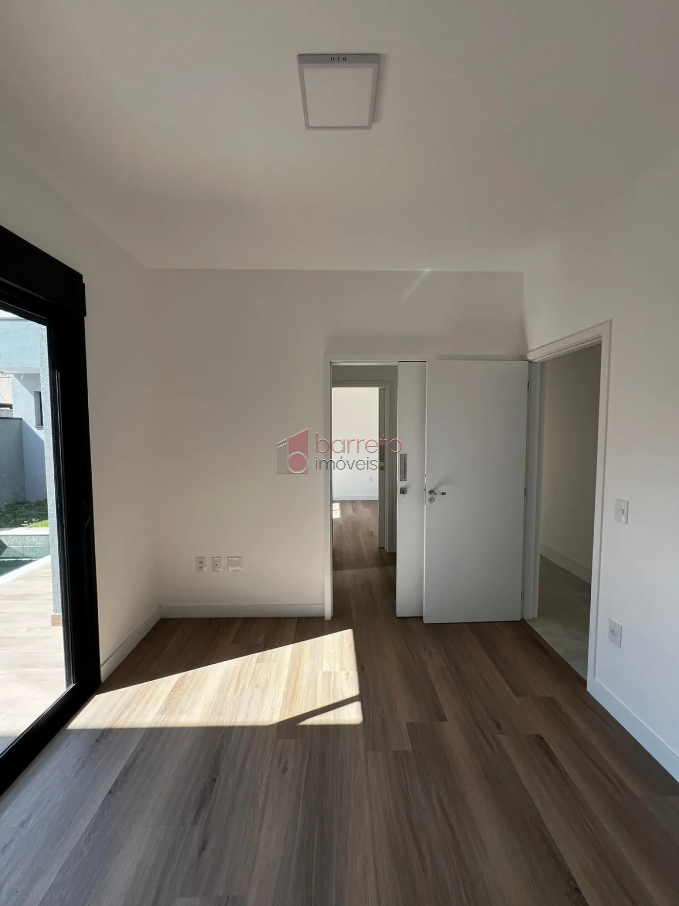 CASA À VENDA NO CONDOMÍNIO RESIDENCIAL DOS IPES – JUNDIAÍ/SP