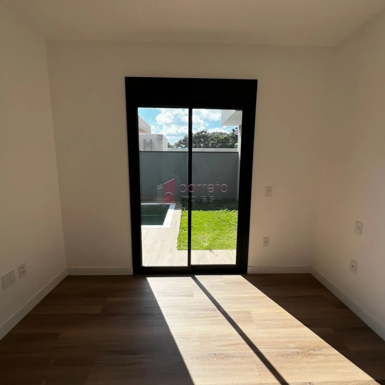 CASA À VENDA NO CONDOMÍNIO RESIDENCIAL DOS IPES – JUNDIAÍ/SP