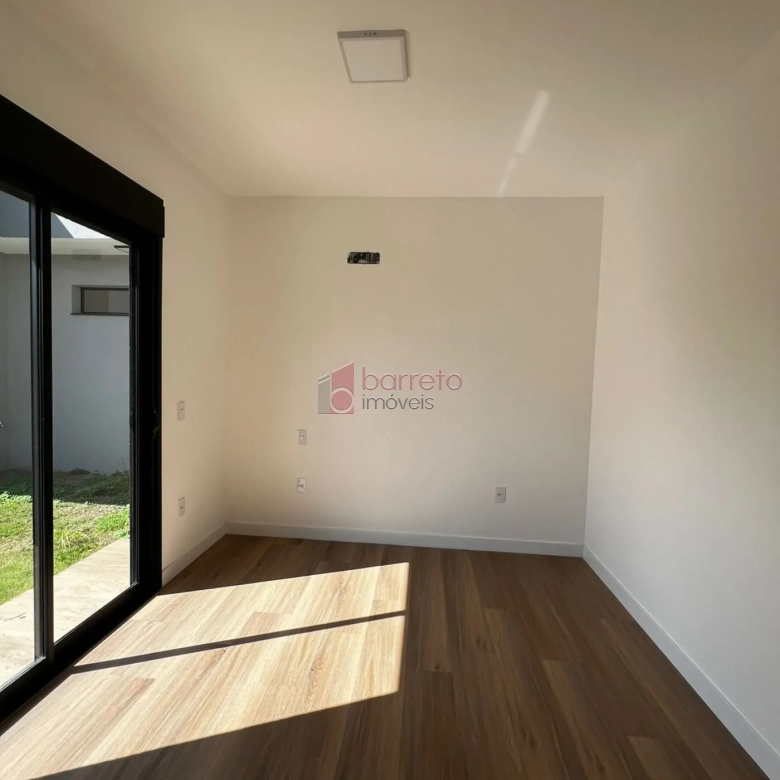 CASA À VENDA NO CONDOMÍNIO RESIDENCIAL DOS IPES – JUNDIAÍ/SP