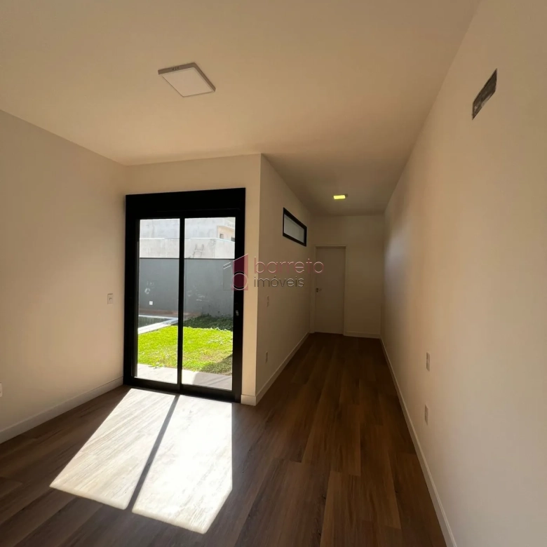 CASA À VENDA NO CONDOMÍNIO RESIDENCIAL DOS IPES – JUNDIAÍ/SP