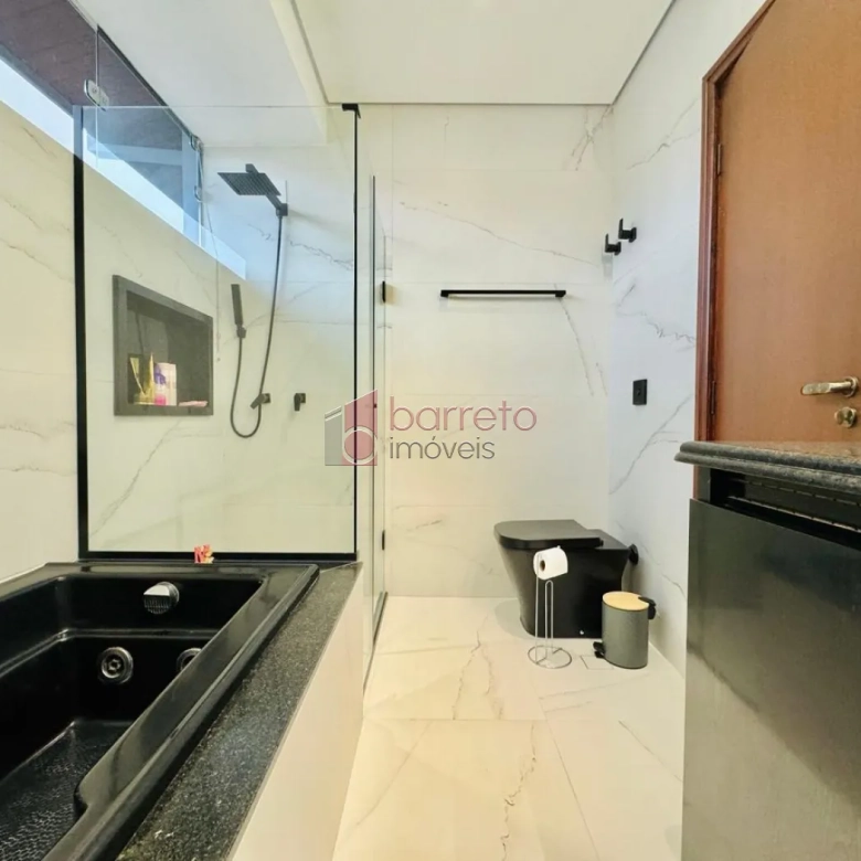 SOBRADO À VENDA – 04 QUARTOS – PORTAL DO PARAÍSO II – JUNDIAÍ/SP