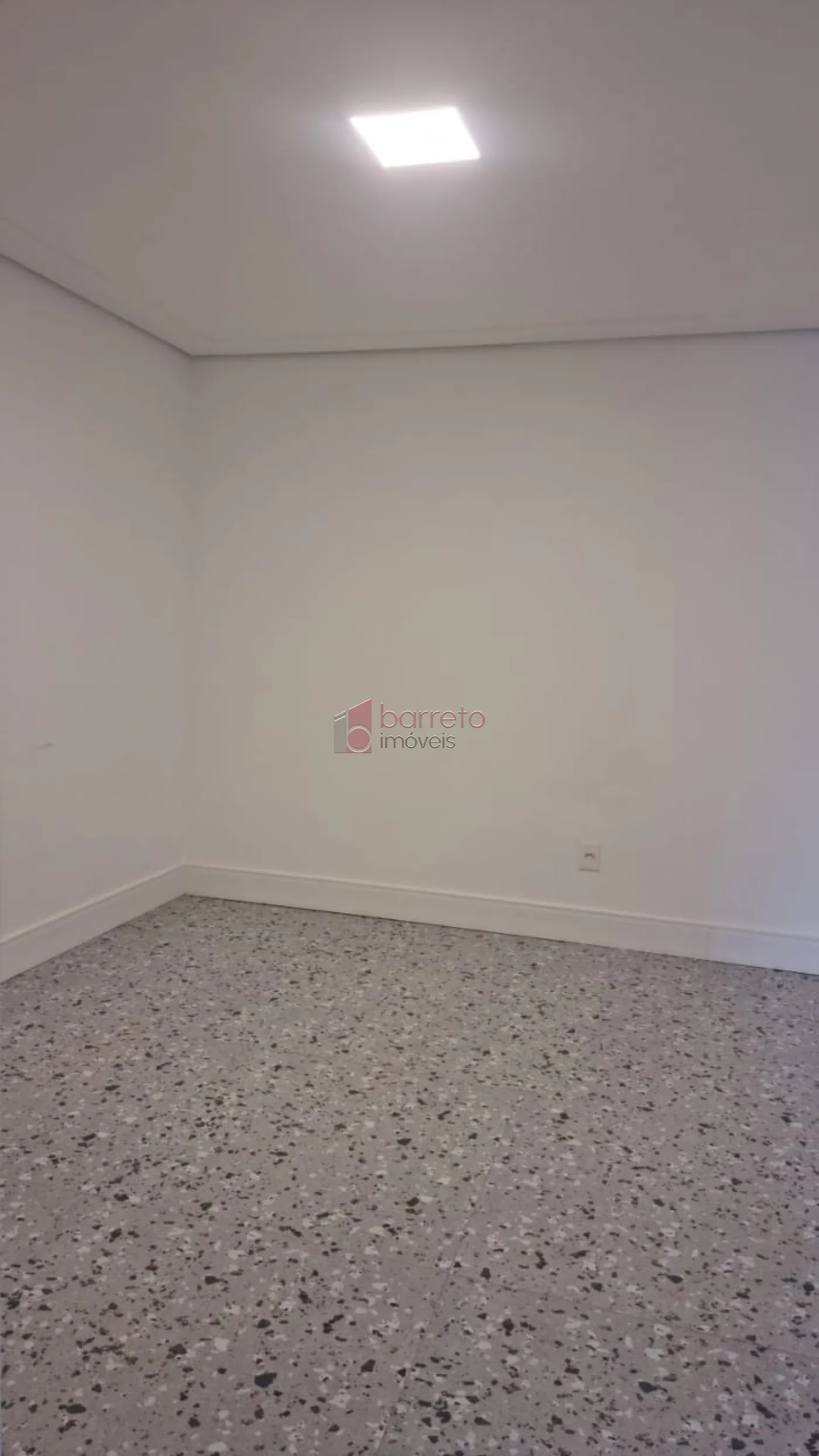 SOBRADO PARA VENDA E LOCAÇÃO NO CONDOMÍNIO PORTAL DO PARAÍSO II – JUNDIAÍ/SP