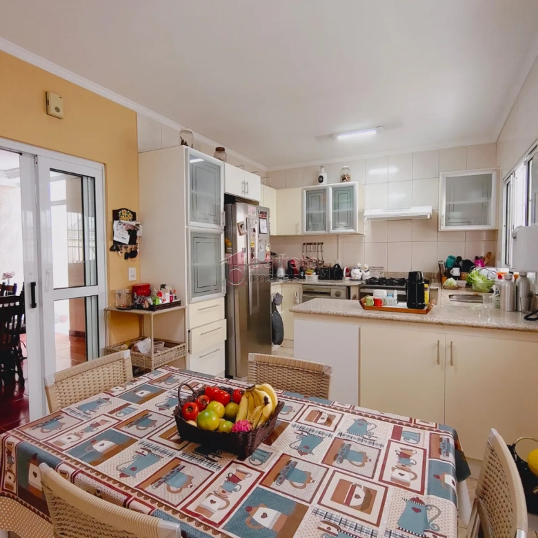 CASA TÉRREA À VENDA NO BAIRRO ANHANGABAÚ – JUNDIAÍ/SP