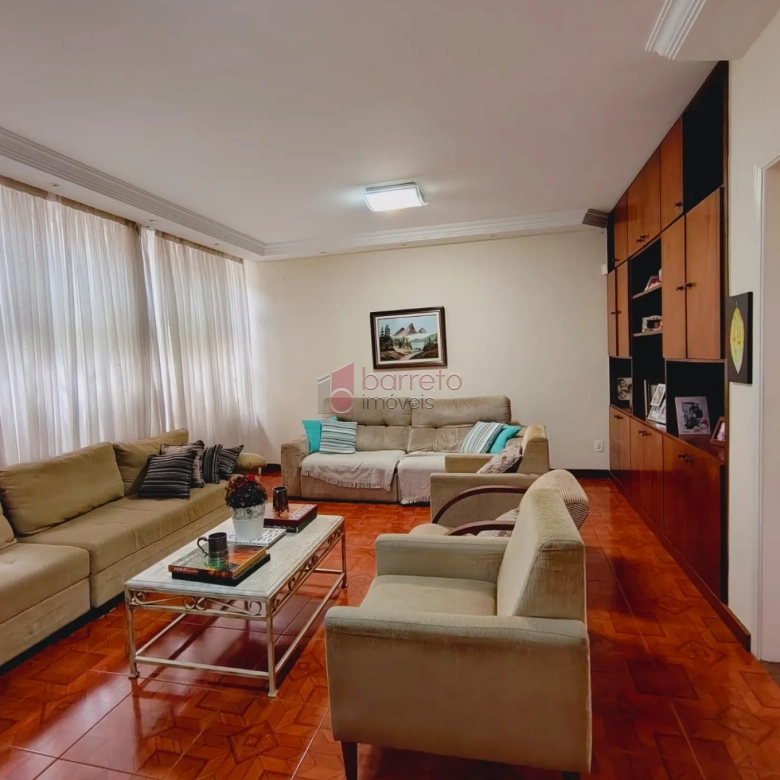 CASA TÉRREA À VENDA NO BAIRRO ANHANGABAÚ – JUNDIAÍ/SP