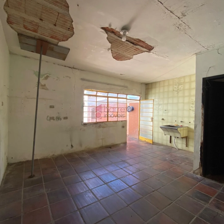 CASA À VENDA NA PONTE SÃO JOÃO EM JUNDIAÍ/SP