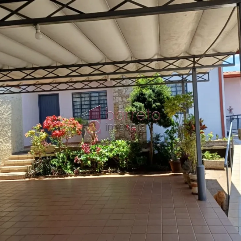 CASA À VENDA NO BAIRRO CAXAMBÚ EM JUNDIAÍ/SP