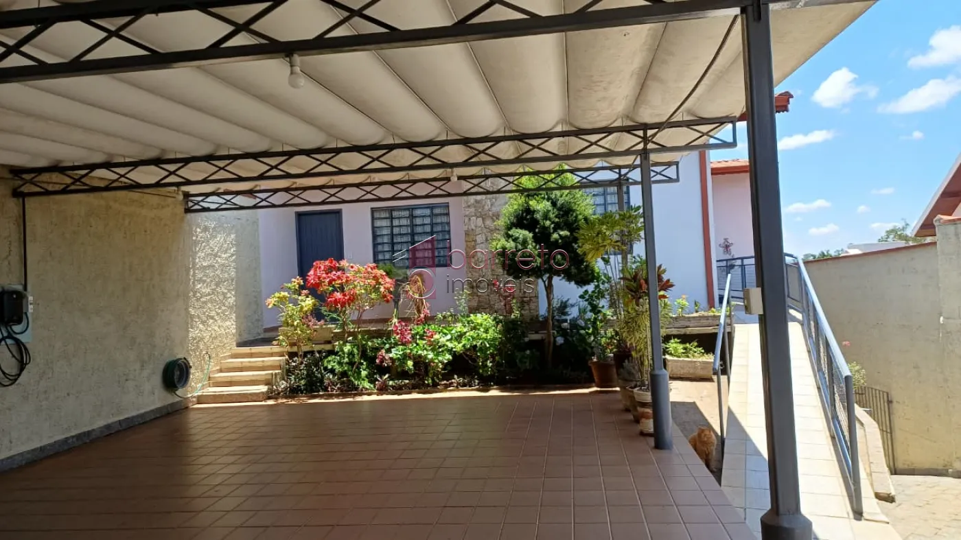 CASA À VENDA NO BAIRRO CAXAMBÚ EM JUNDIAÍ/SP