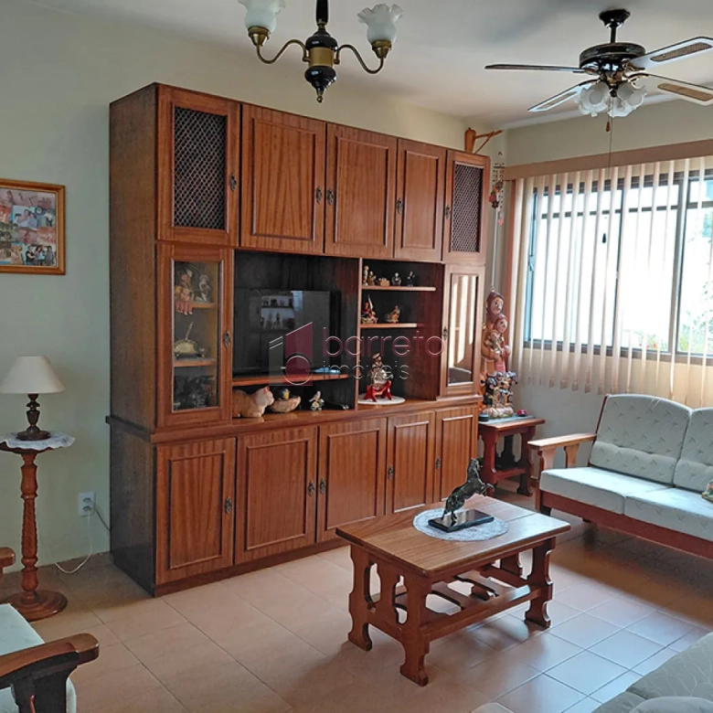 CASA À VENDA NO BAIRRO CAXAMBÚ EM JUNDIAÍ/SP
