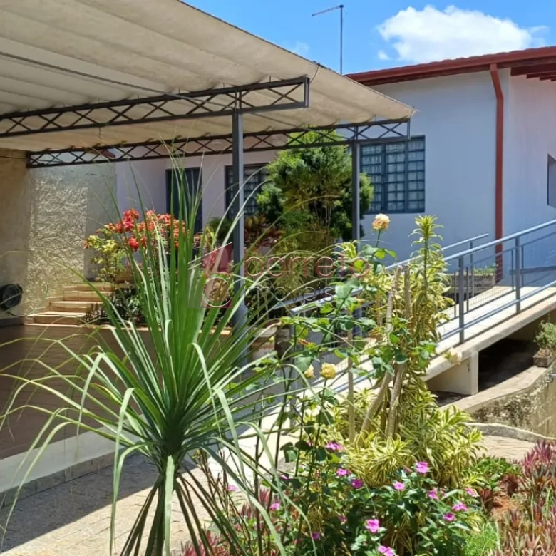 CASA À VENDA NO BAIRRO CAXAMBÚ EM JUNDIAÍ/SP