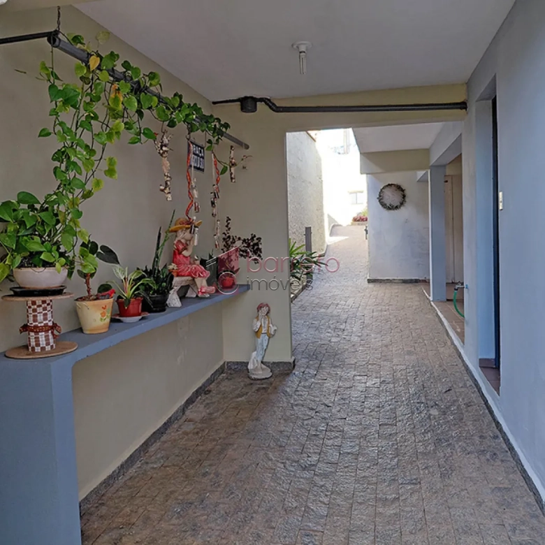 CASA À VENDA NO BAIRRO CAXAMBÚ EM JUNDIAÍ/SP