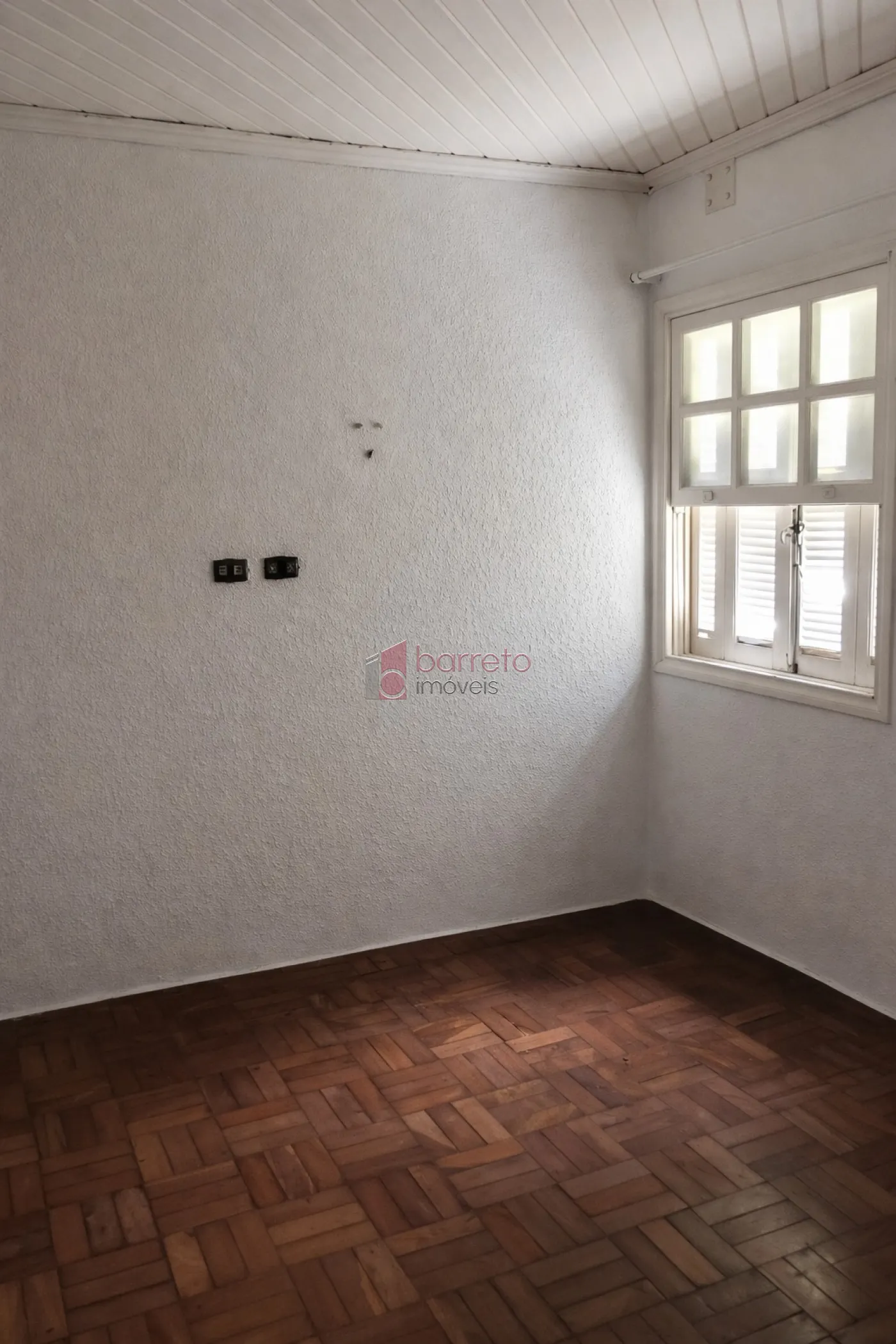 CASA À VENDA NO CONJUNTO RESIDENCIAL IAPI EM JUNDIAÍ/SP