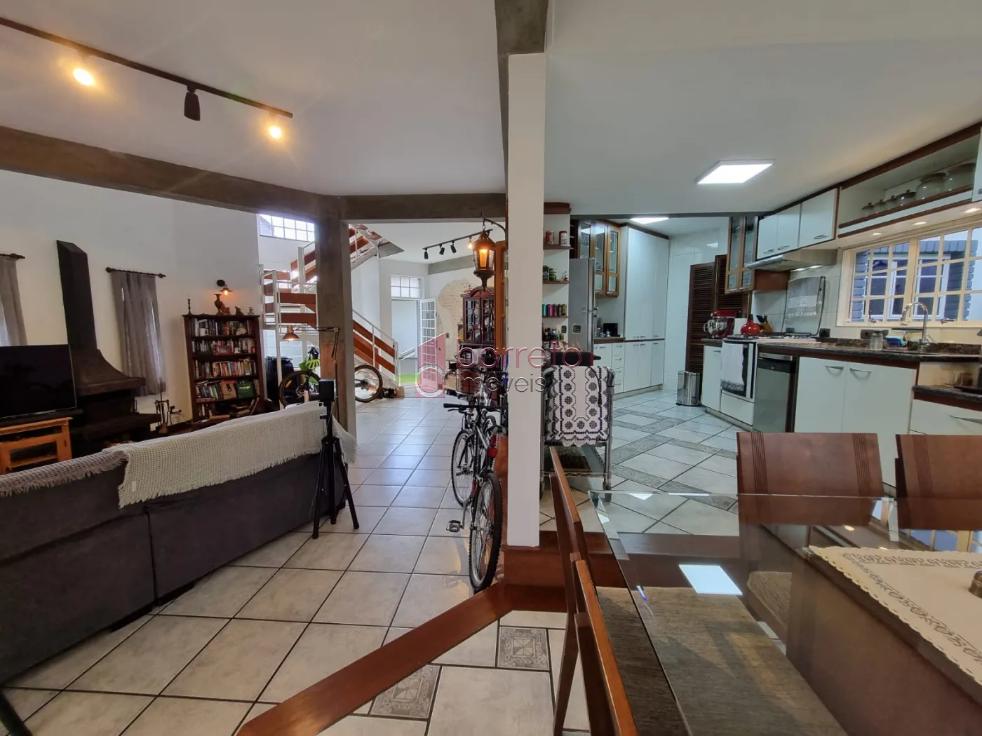 SOBRADO À VENDA (PORTEIRA FECHADA) NO BAIRRO JARDIM PAULISTA II – JUNDIAÍ/SP