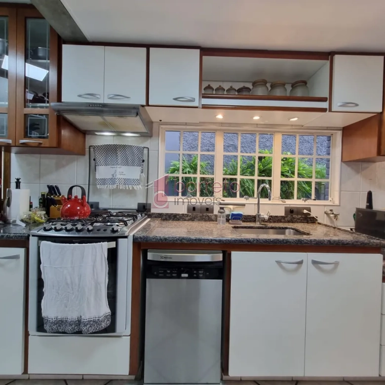 SOBRADO À VENDA (PORTEIRA FECHADA) NO BAIRRO JARDIM PAULISTA II – JUNDIAÍ/SP