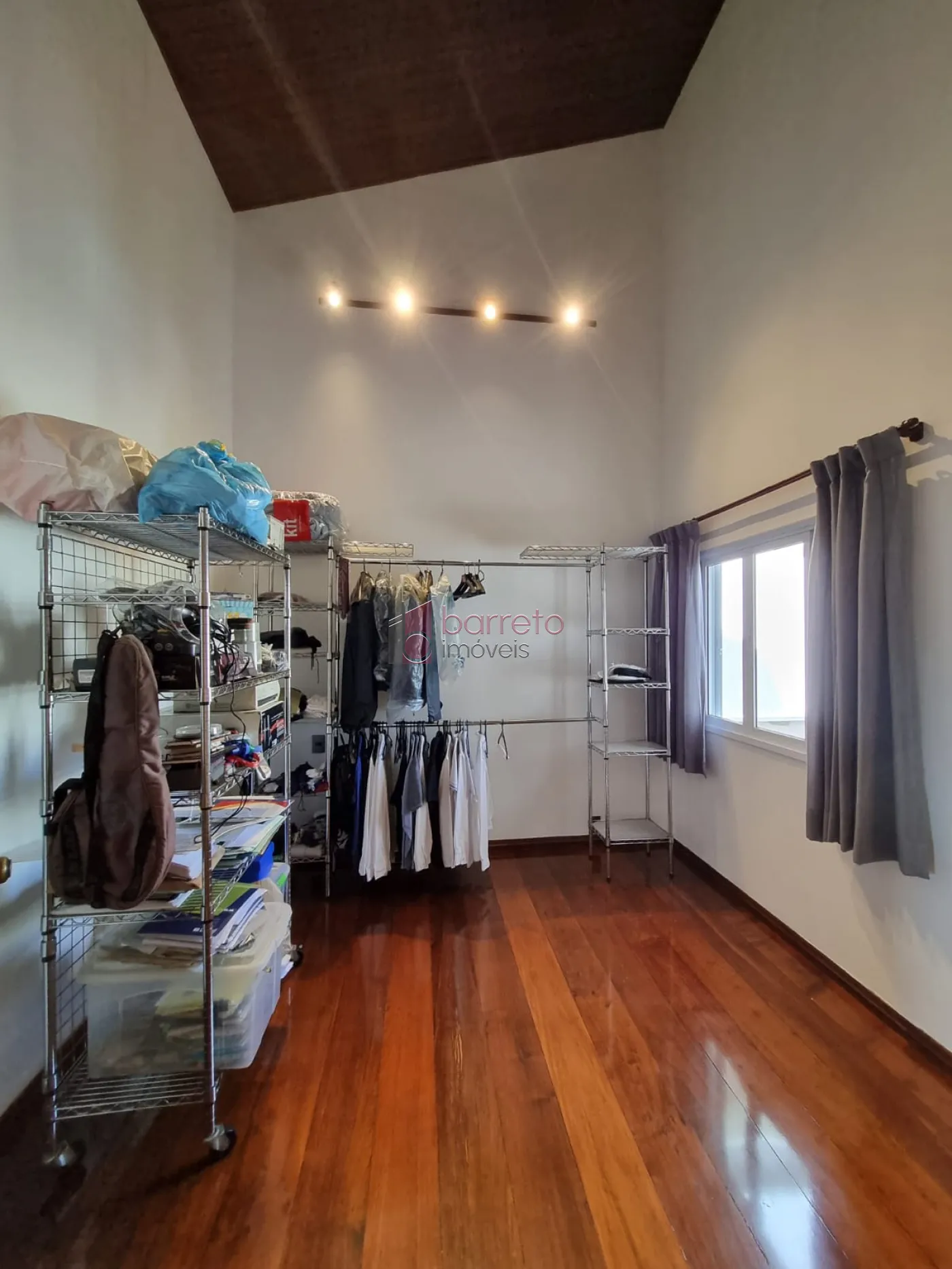SOBRADO À VENDA (PORTEIRA FECHADA) NO BAIRRO JARDIM PAULISTA II – JUNDIAÍ/SP