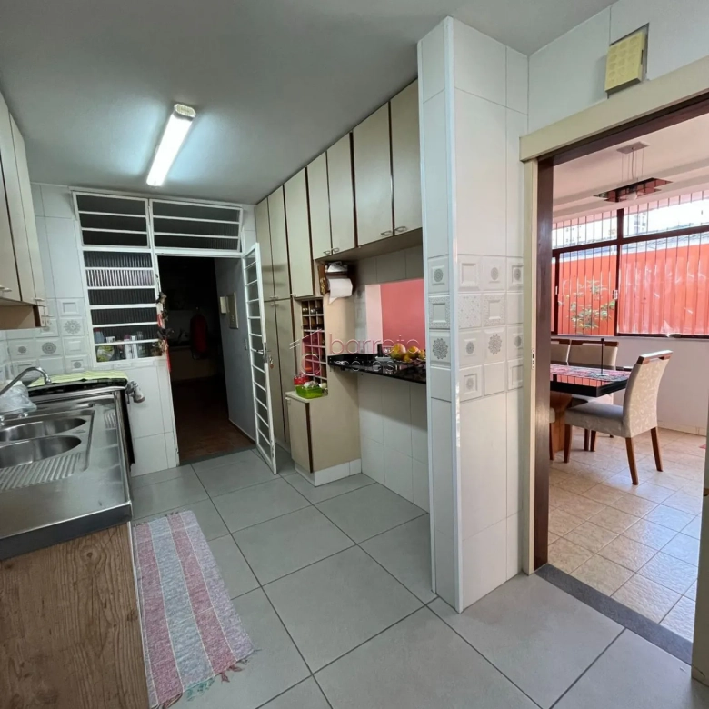 SOBRADO À VENDA NO BAIRRO VILA BELA I EM JUNDIAÍ/SP