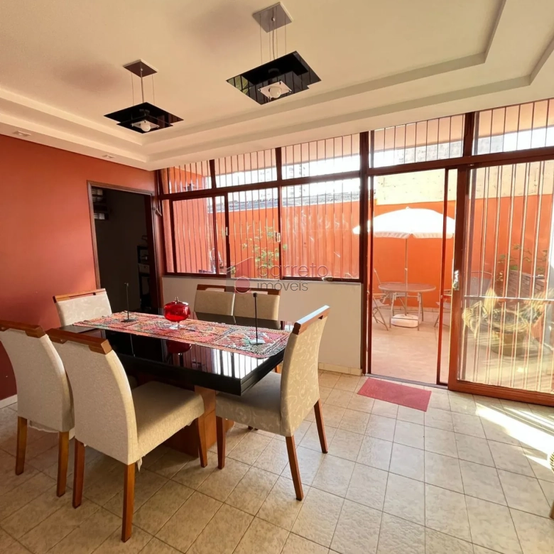 SOBRADO À VENDA NO BAIRRO VILA BELA I EM JUNDIAÍ/SP