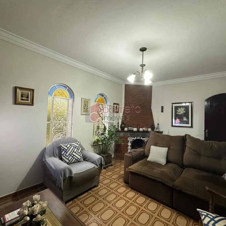 CASA TÉRREA À VENDA – 03 QUARTOS – VILA GALVÃO – JUNDIAÍ/SP