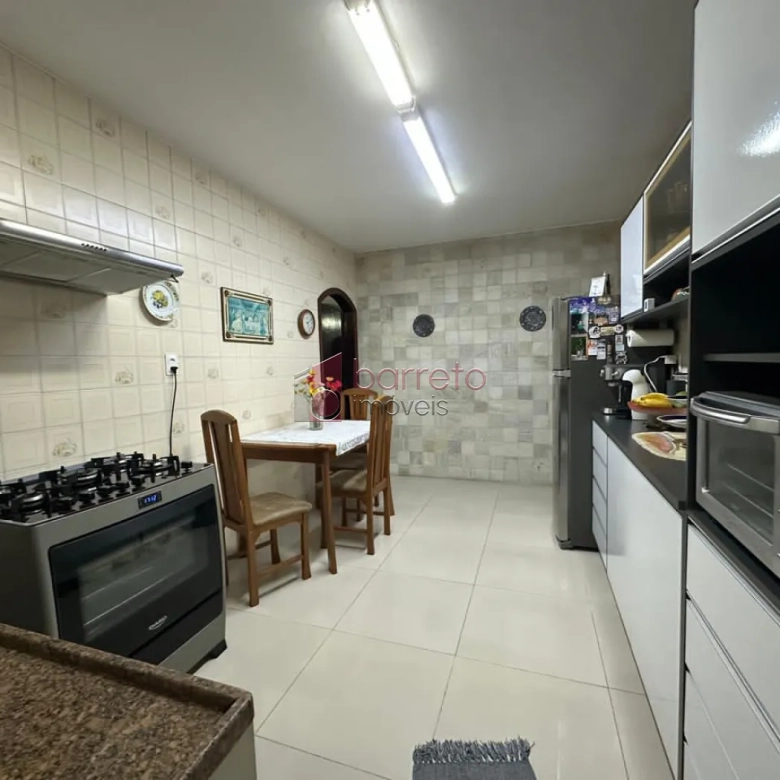 CASA TÉRREA À VENDA – 03 QUARTOS – VILA GALVÃO – JUNDIAÍ/SP