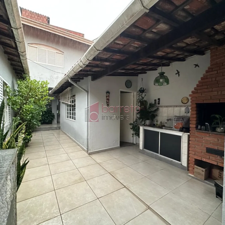 CASA TÉRREA À VENDA – 03 QUARTOS – VILA GALVÃO – JUNDIAÍ/SP