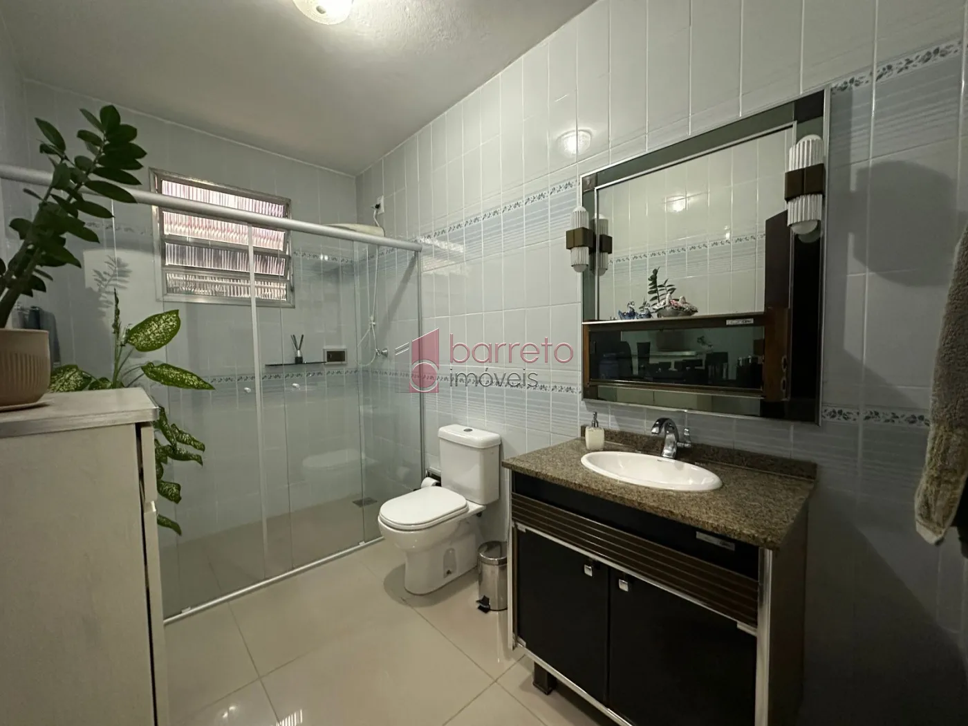 CASA TÉRREA À VENDA – 03 QUARTOS – VILA GALVÃO – JUNDIAÍ/SP
