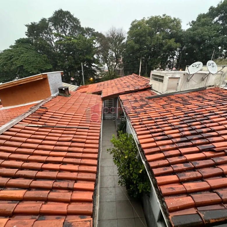CASA TÉRREA À VENDA – 03 QUARTOS – VILA GALVÃO – JUNDIAÍ/SP