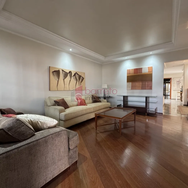 CASA TÉRREA À VENDA COM 03 QUARTOS – VILA RAMI – JUNDIAÍ/SP