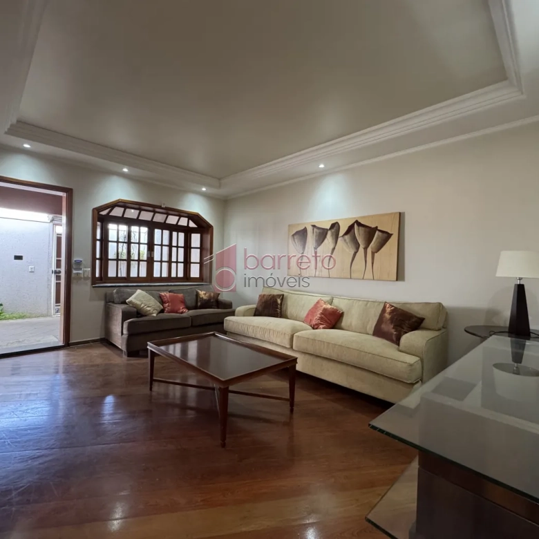 CASA TÉRREA À VENDA COM 03 QUARTOS – VILA RAMI – JUNDIAÍ/SP
