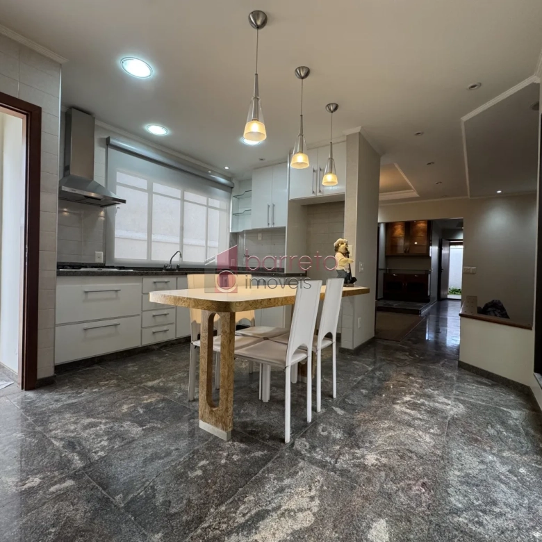 CASA TÉRREA À VENDA COM 03 QUARTOS – VILA RAMI – JUNDIAÍ/SP