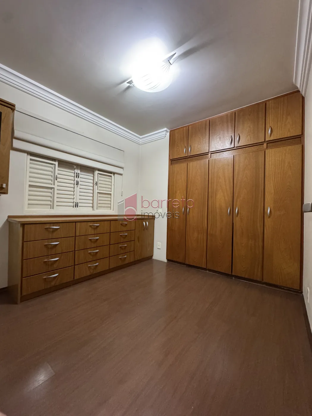 CASA TÉRREA À VENDA COM 03 QUARTOS – VILA RAMI – JUNDIAÍ/SP