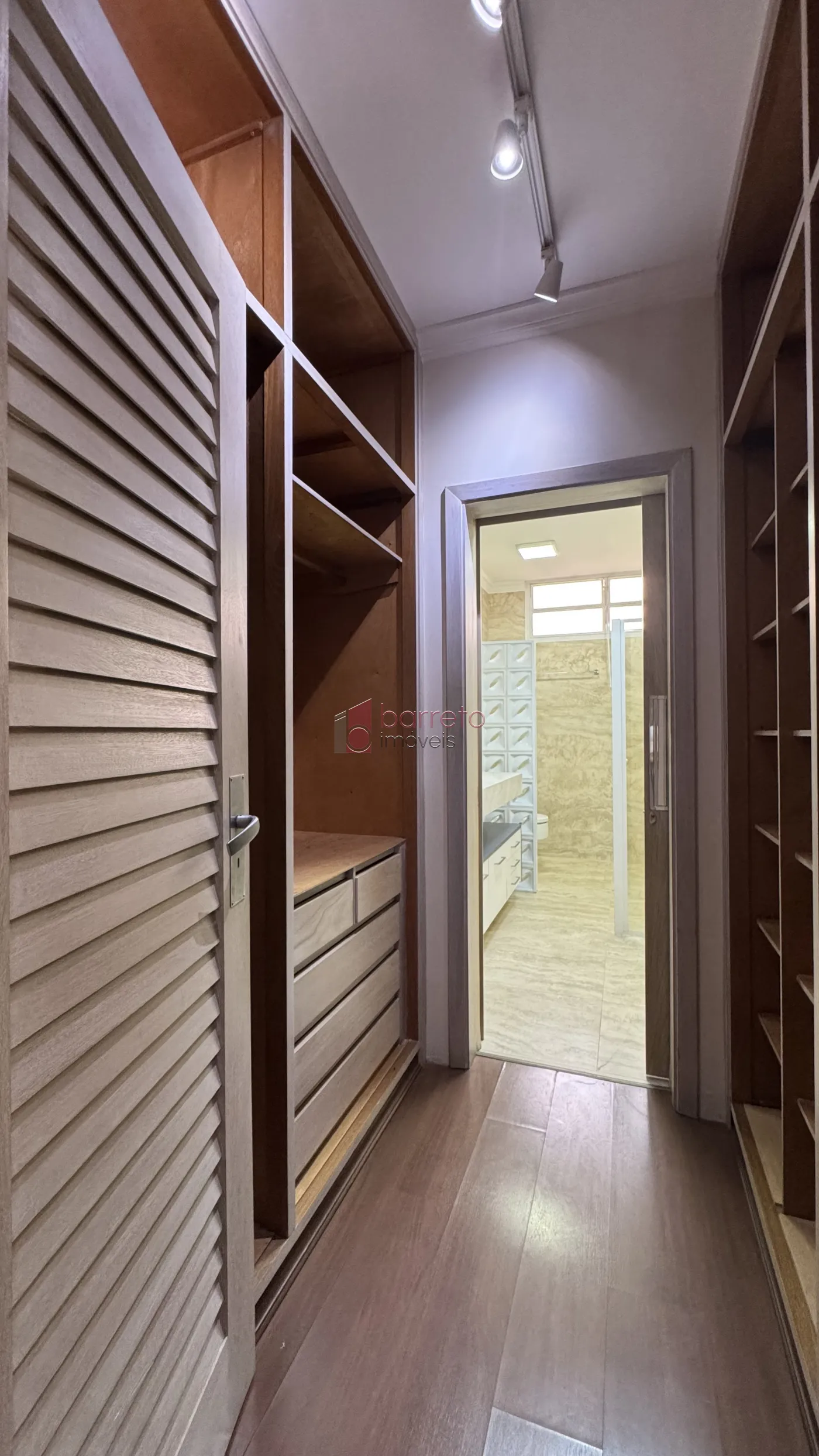 CASA TÉRREA À VENDA COM 03 QUARTOS – VILA RAMI – JUNDIAÍ/SP