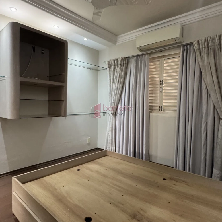 CASA TÉRREA À VENDA COM 03 QUARTOS – VILA RAMI – JUNDIAÍ/SP