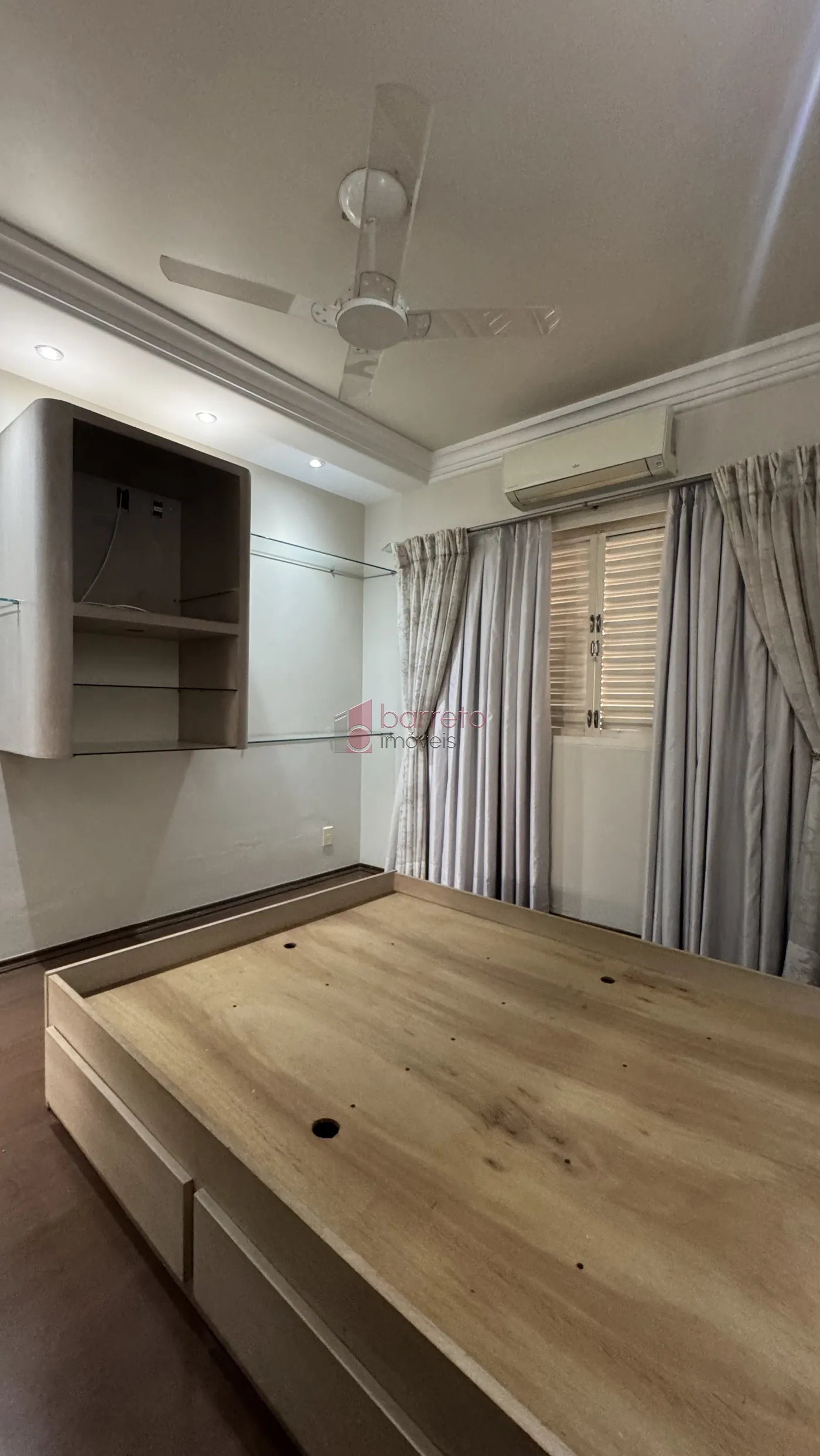 CASA TÉRREA À VENDA COM 03 QUARTOS – VILA RAMI – JUNDIAÍ/SP
