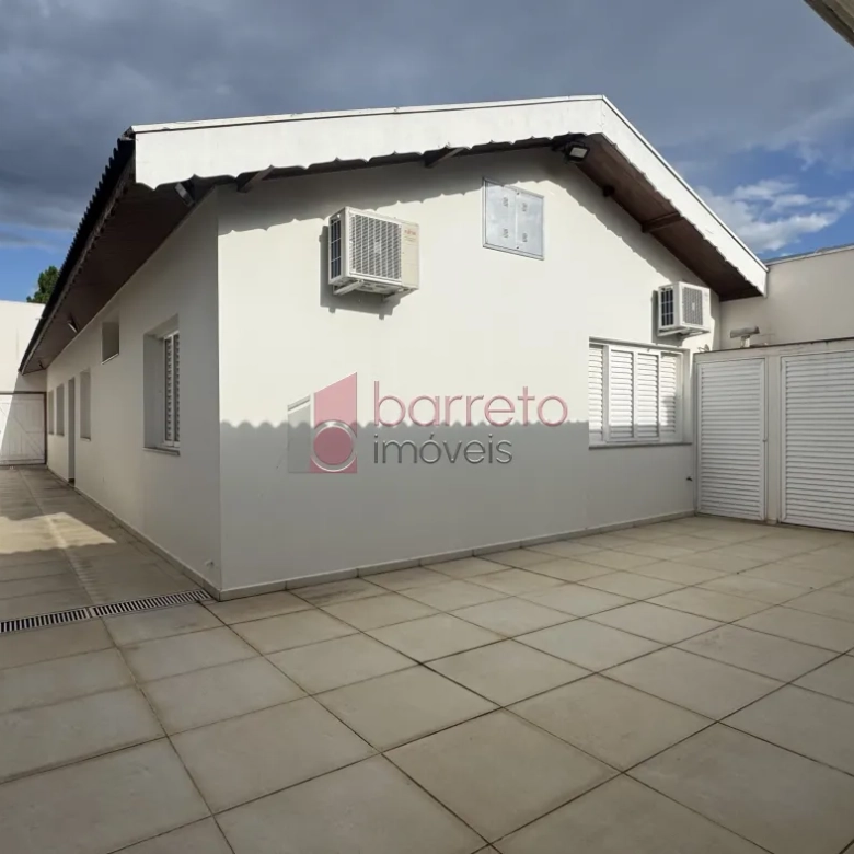 CASA TÉRREA À VENDA COM 03 QUARTOS – VILA RAMI – JUNDIAÍ/SP