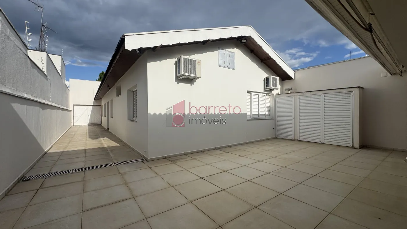 CASA TÉRREA À VENDA COM 03 QUARTOS – VILA RAMI – JUNDIAÍ/SP