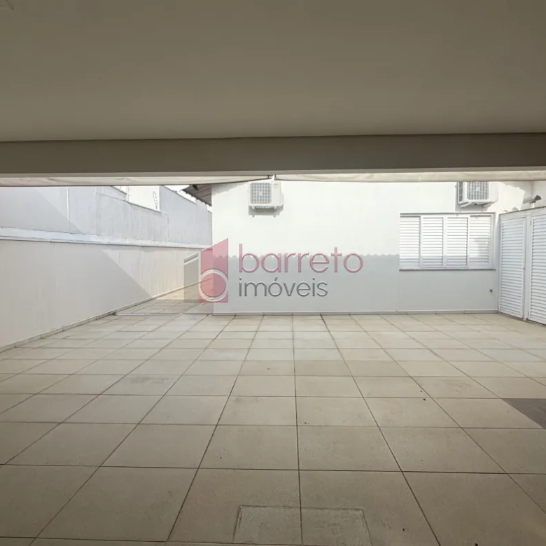 CASA TÉRREA À VENDA COM 03 QUARTOS – VILA RAMI – JUNDIAÍ/SP
