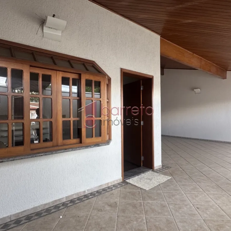 CASA TÉRREA À VENDA COM 03 QUARTOS – VILA RAMI – JUNDIAÍ/SP