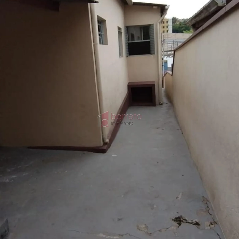 CASA À VENDA NO BAIRRO VILA MANFREDI EM JUNDIAÍ/SP